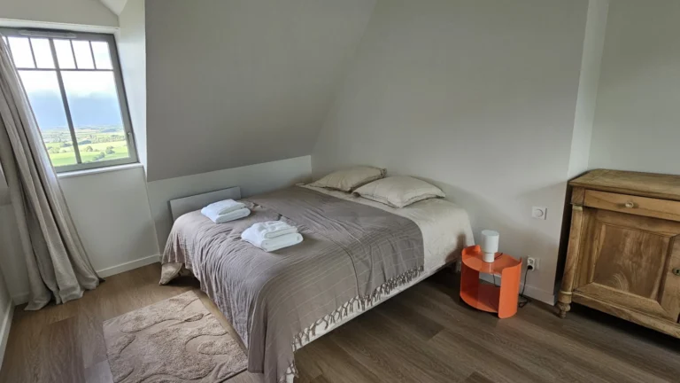 gite-location-8personnes-cassel-chambre03