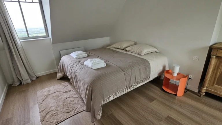 gite-location-8personnes-cassel-chambre04