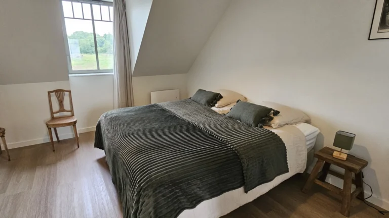 location-gite-cassel-6personnes-chambre3-01